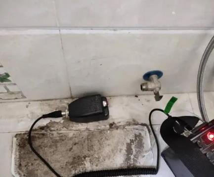 江州屋顶漏水维修公司分享下卫生间漏水的危害及解决方法
